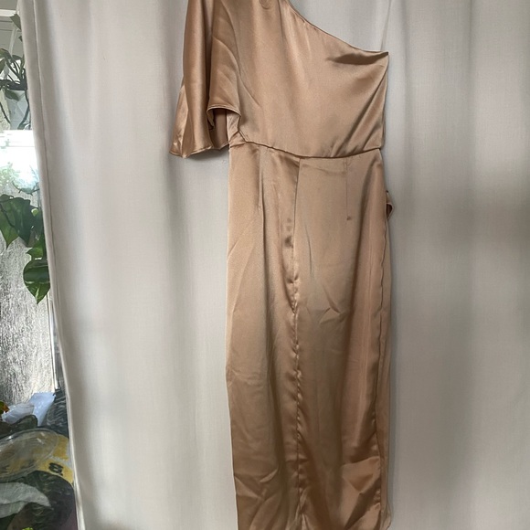 PERSIMMON ONE SHOULDER SATIN DRAPE DRESS - CHAMPAGNE - Picture 5 of 6